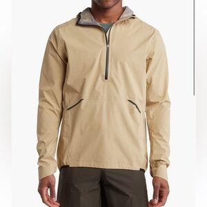 On Running NWT Waterproof Anorak Camel XL
